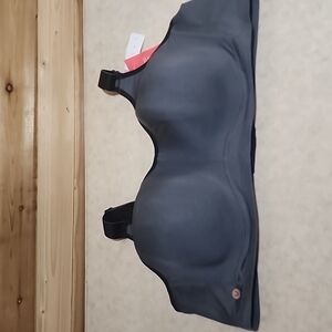 Livi underwire bra size 50DD NWT